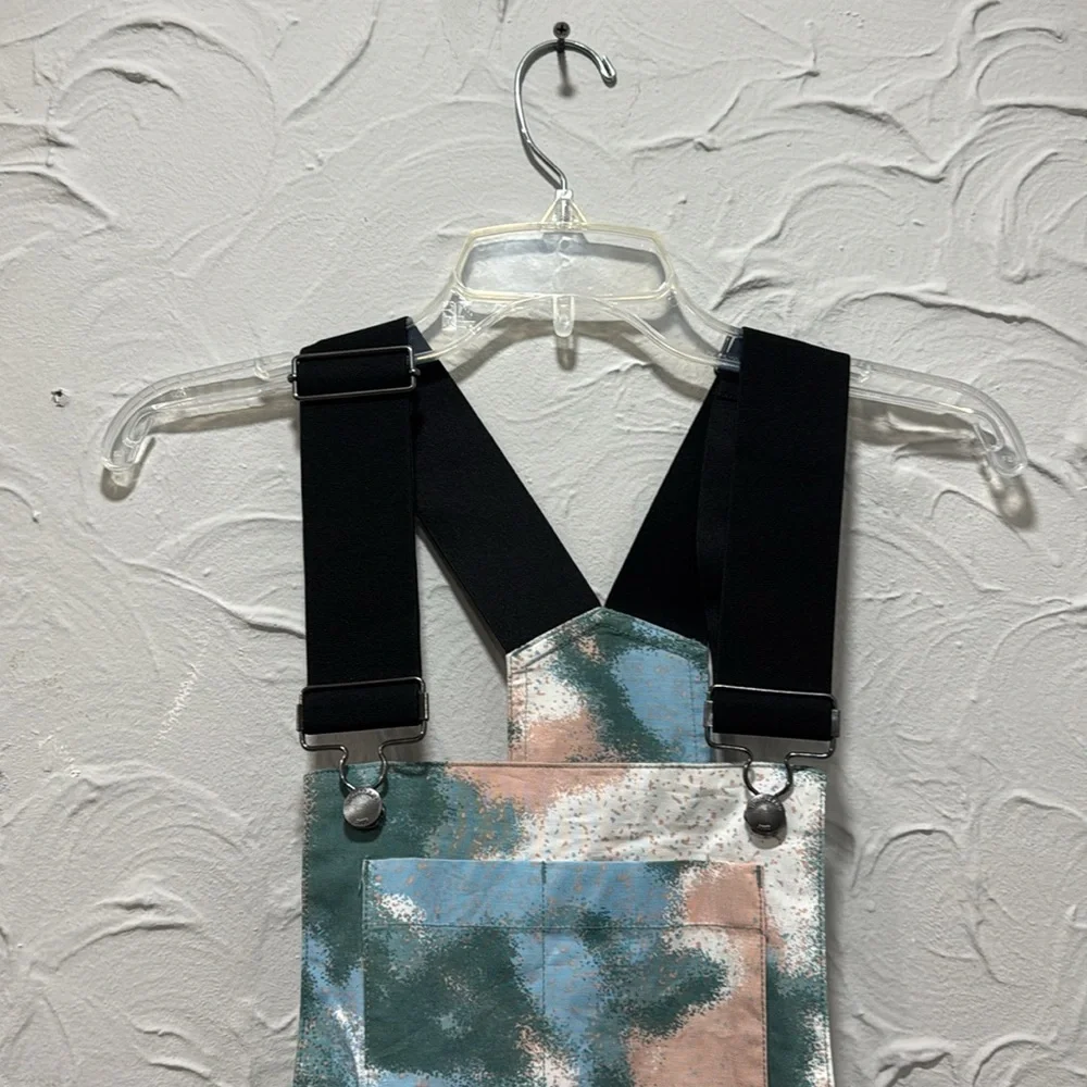 Timberland Camouflage Print Overalls Shorts - Sizes: XS, Small - Picture 5 of 8